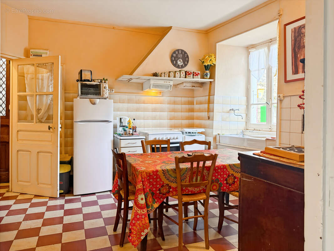 Maison à ANTRAIGUES-SUR-VOLANE