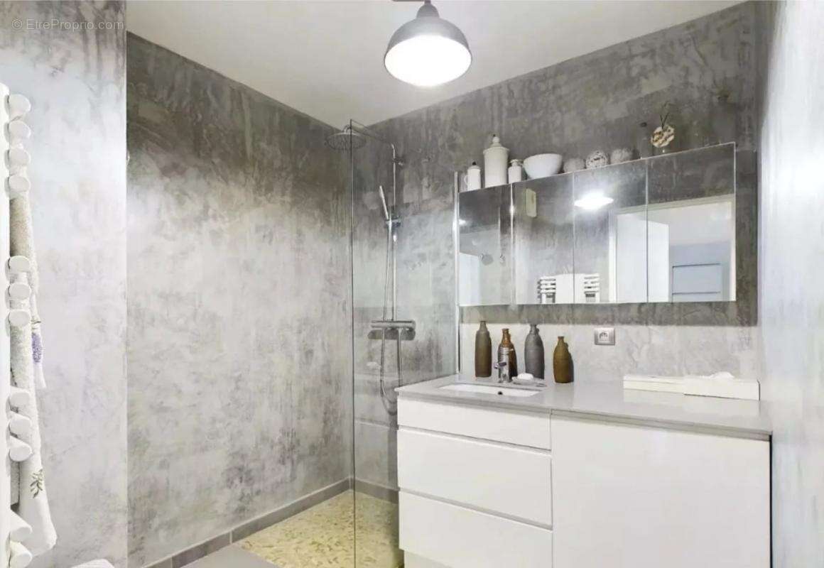 Appartement à SURESNES