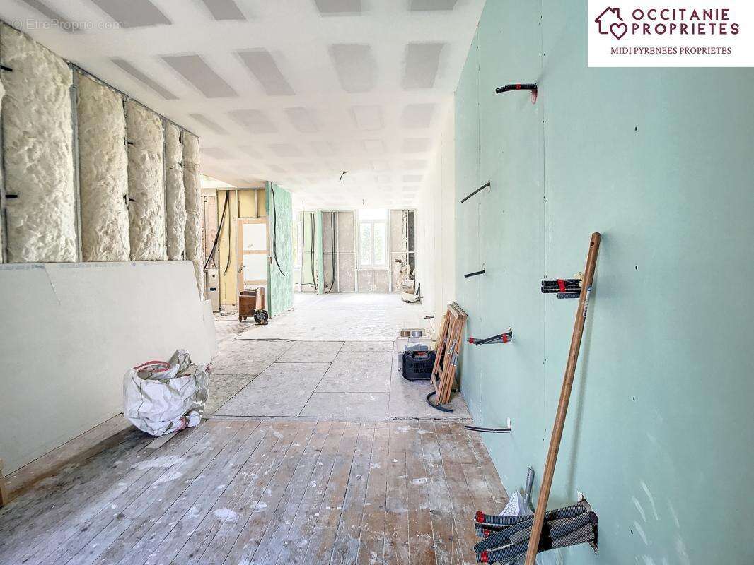 Commerce à CASTELNAUDARY