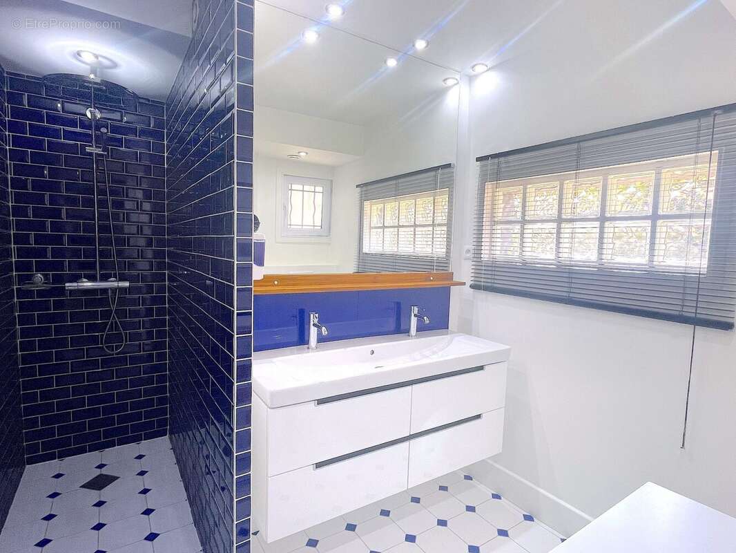 Maison à MAISONS-ALFORT