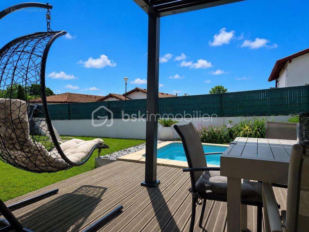 Maison de plain-pied de 2017 avec 4 chambres et piscine - photo 4