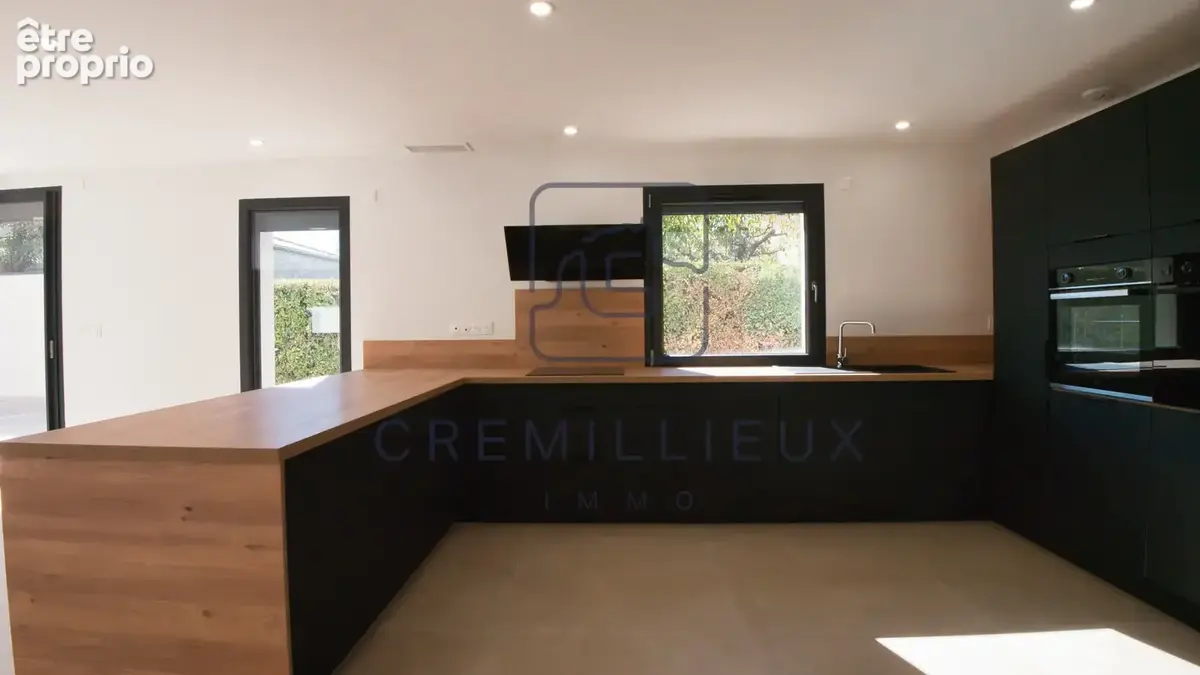Guilherand-Granges   Villa d’exception de 240 m2 avec piscine - photo 8