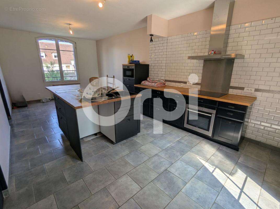 Maison renovee 139 m², 4 chambres + 1 bureau, et son jardin de 1050 m², a vendre cuise la motte (60350) - - photo 6