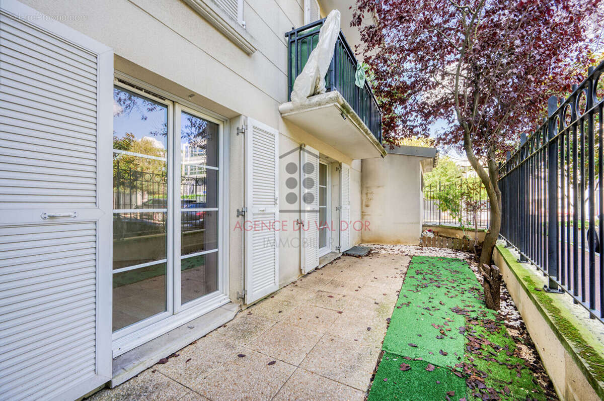 Appartement à SURESNES