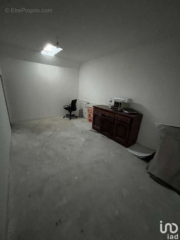 Photo 4 - Commerce à GISORS