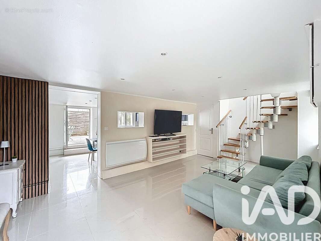 Photo 3 - Maison à IVRY-SUR-SEINE