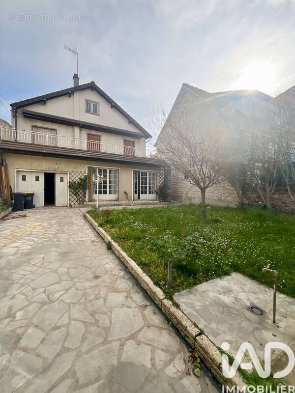 Photo 1 - Maison à SUCY-EN-BRIE