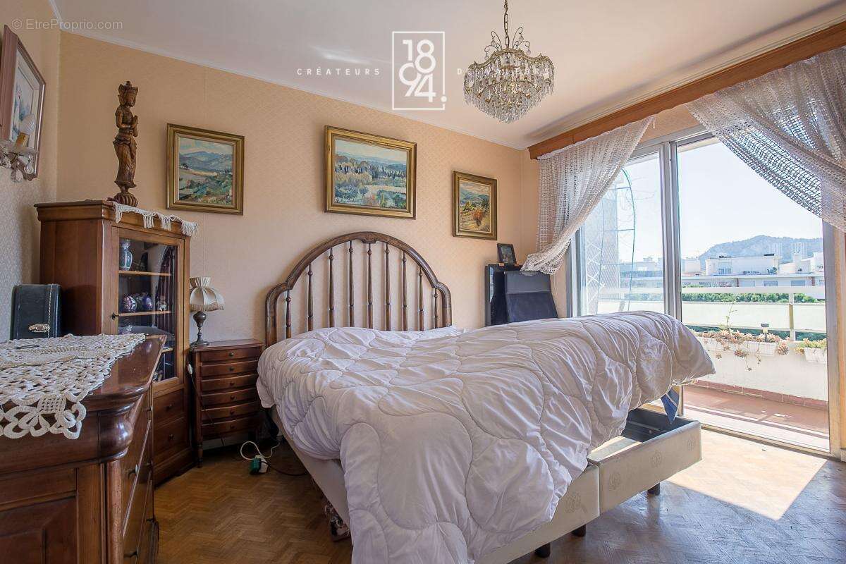 Appartement à MARSEILLE-8E