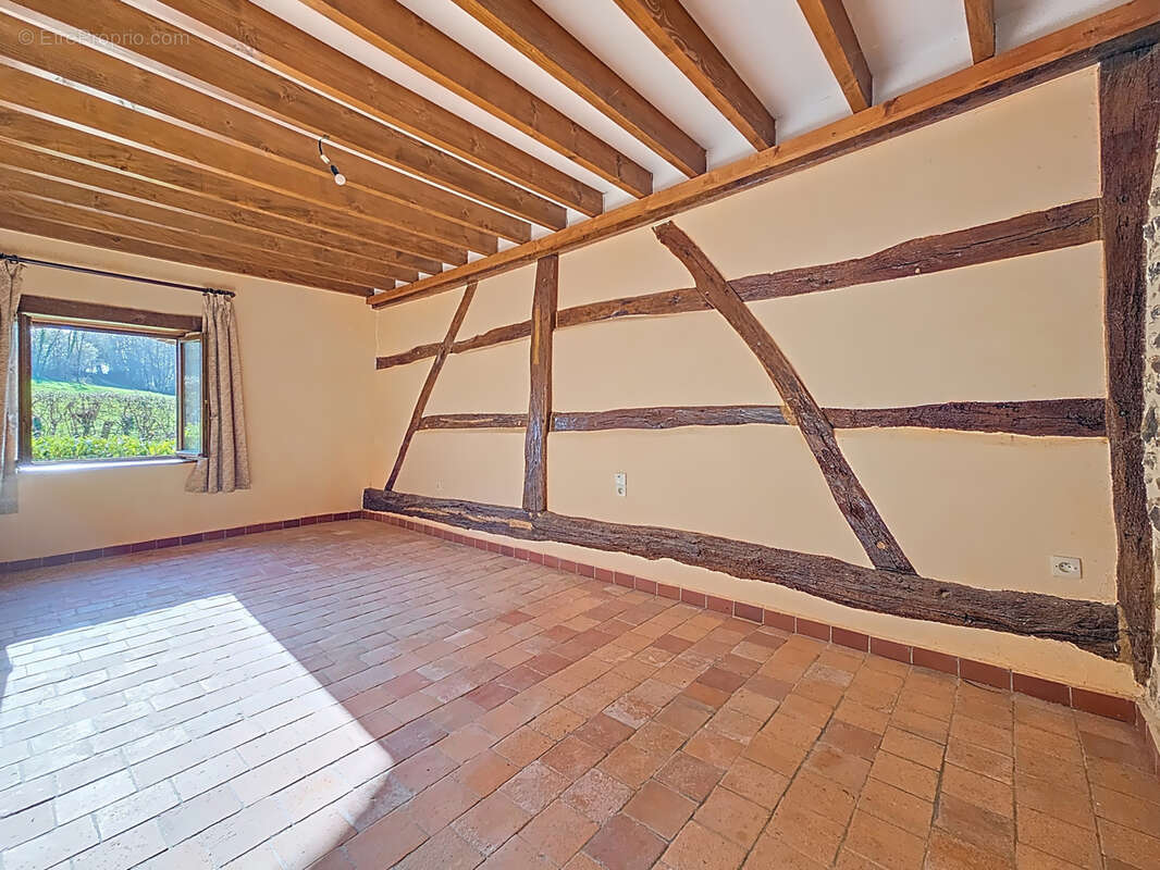 Maison à SUBLIGNY
