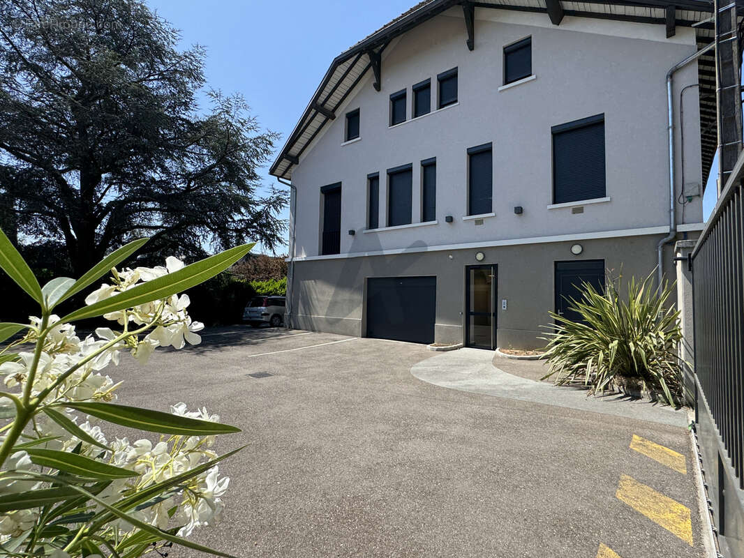 Appartement à CHAMPAGNE-AU-MONT-D'OR