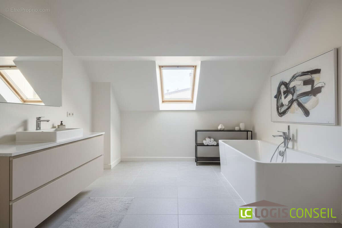 Maison à VERRIERES-LE-BUISSON