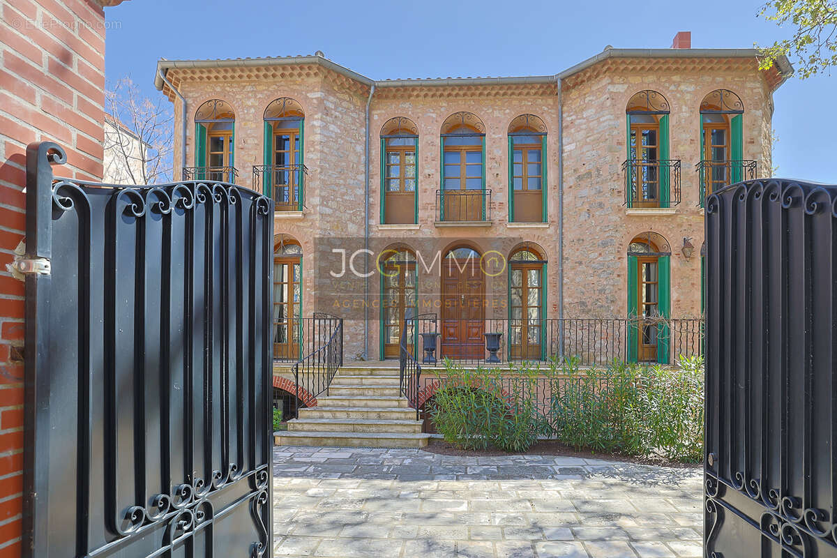 Maison à PUGET-VILLE