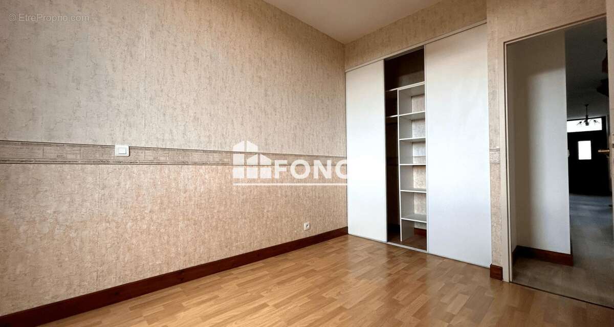 Appartement à PUY-L'EVEQUE