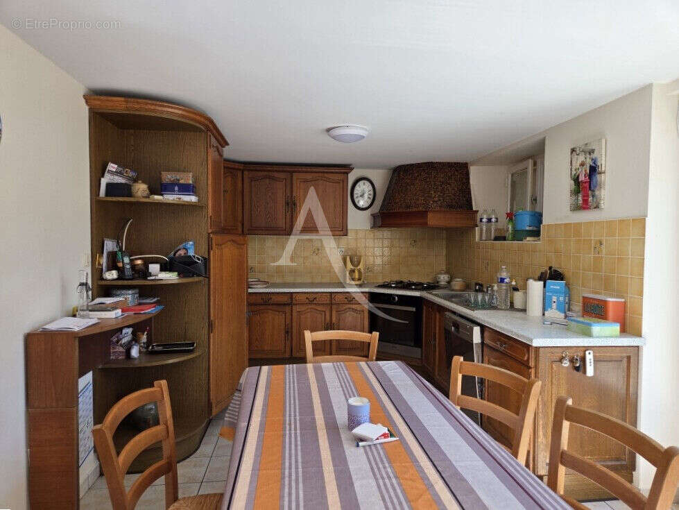 Redon centre - Maison de 120m²  avec terrain constructible. - photo 9