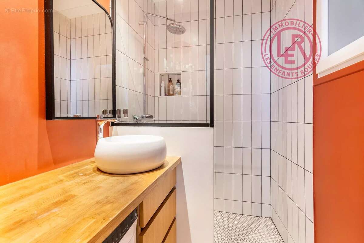 Appartement à PARIS-10E