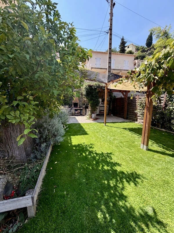 NICE   SAINT-SYLVESTRE / CYRNOS Charmant 3 pièces meublé avec jardin privatif et cave - photo 7