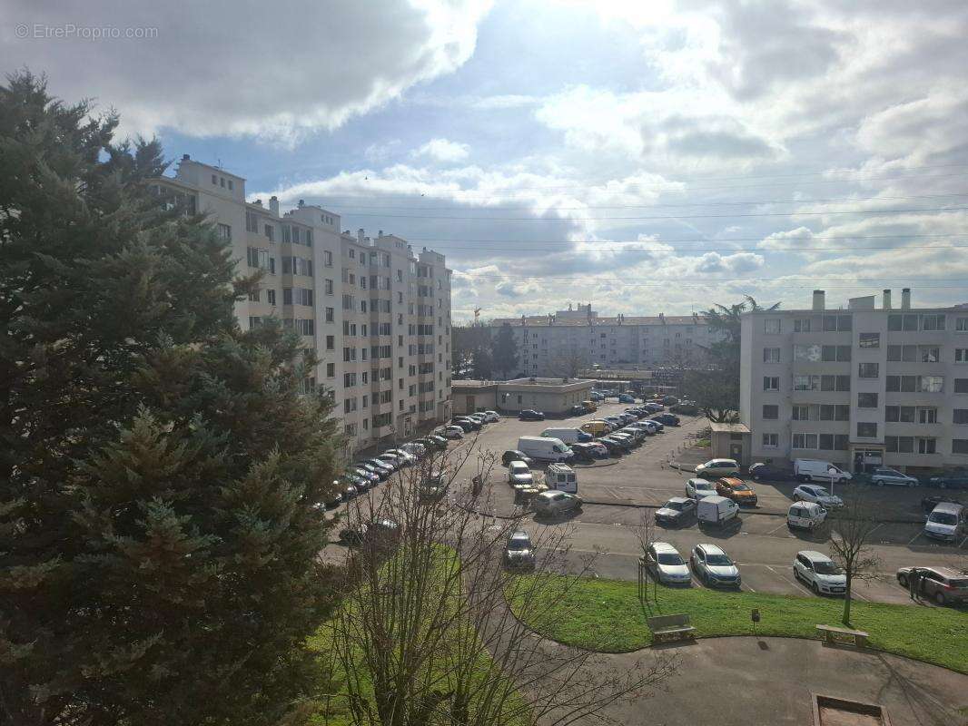 Appartement à VENISSIEUX