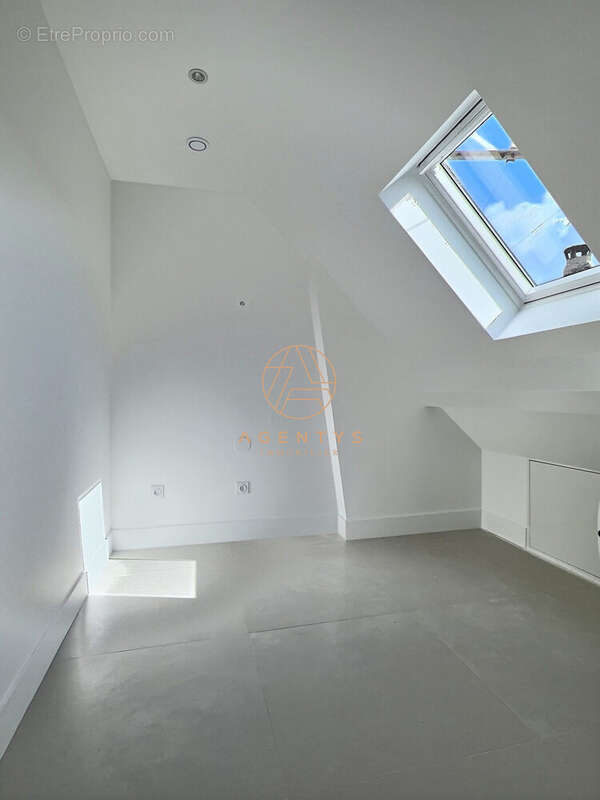 Appartement à SAINT-MAUR-DES-FOSSES