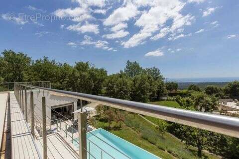Maison 334 m² à Tourrettes-Sur-Loup  - photo 3