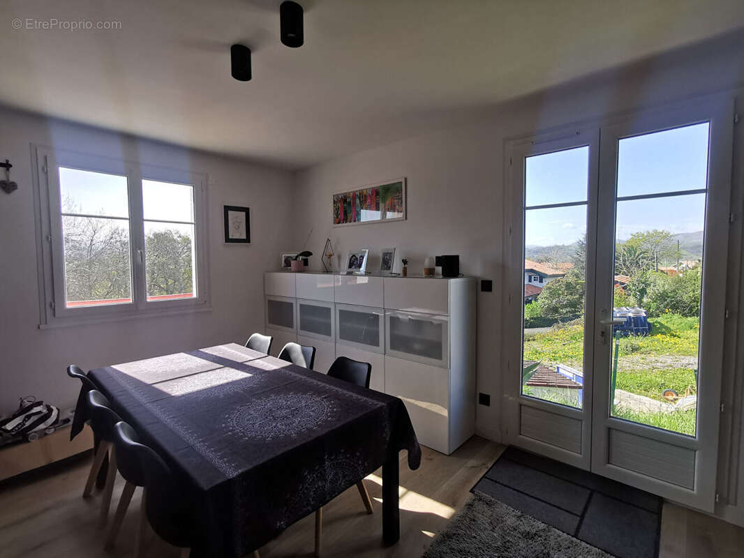 Appartement à SAINT-PEE-SUR-NIVELLE