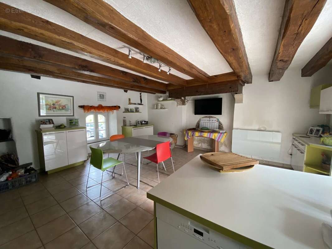 Maison à LES PONTS-DE-CE