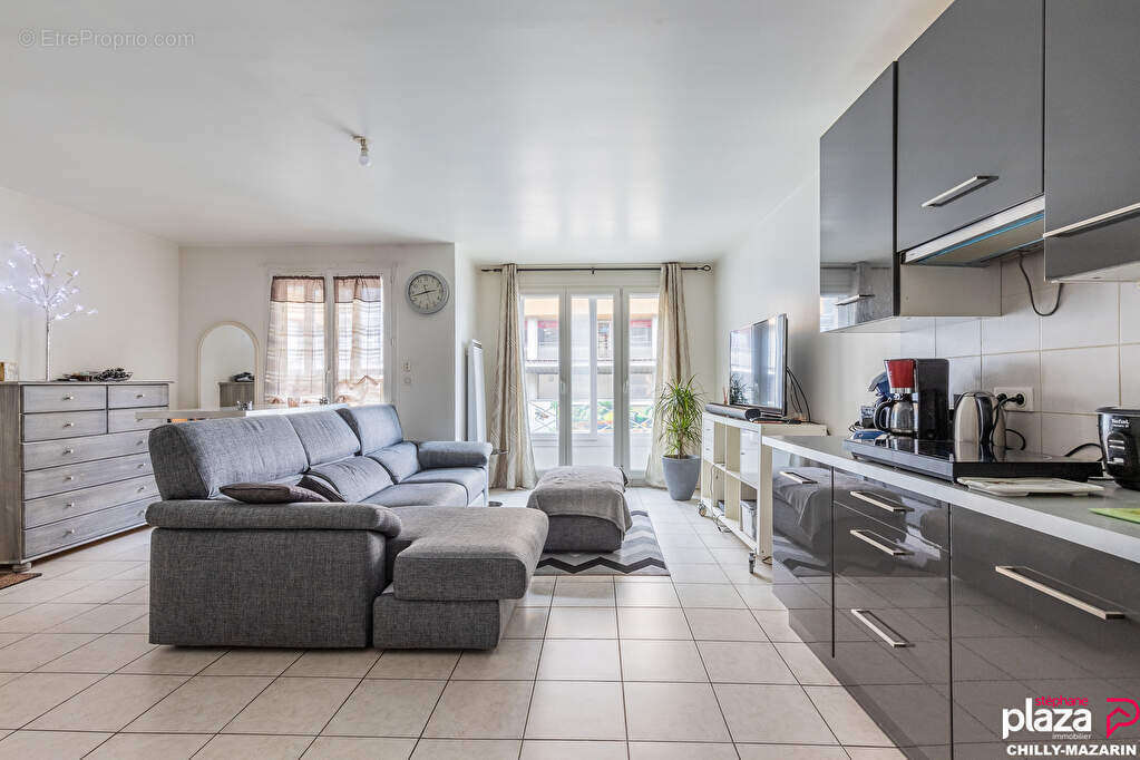 Appartement à CHILLY-MAZARIN