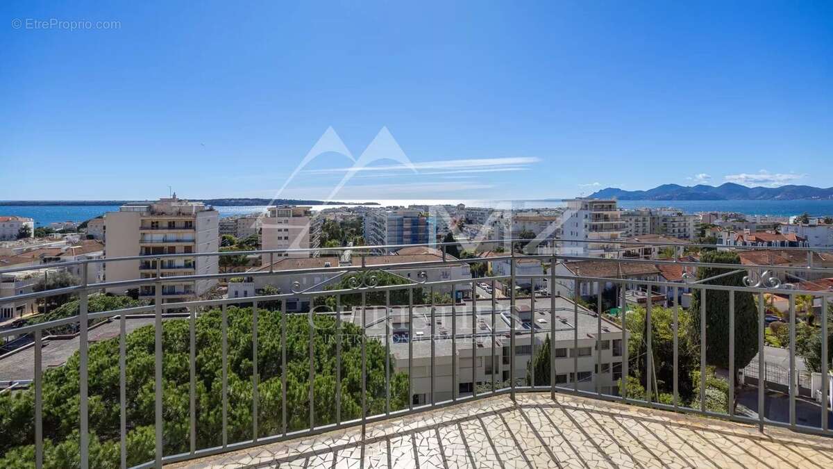 Appartement à CANNES