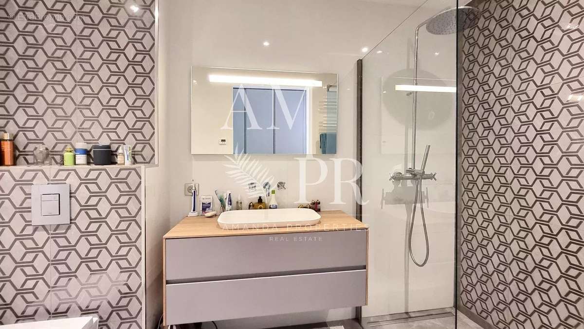 Appartement à LE CANNET