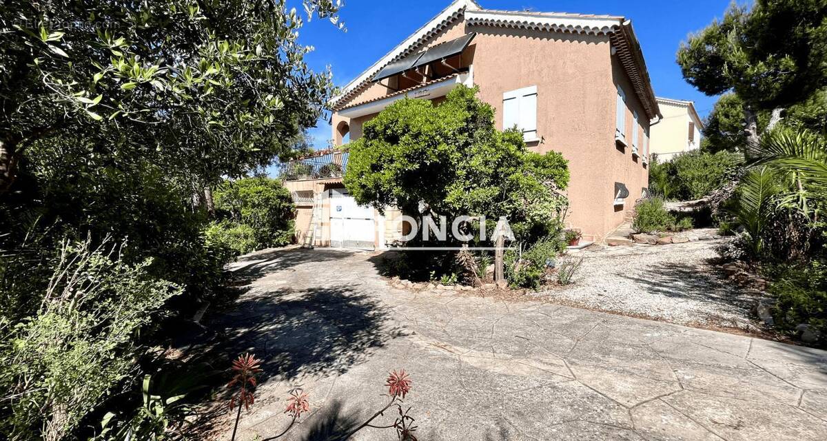 Maison à SAINT-MANDRIER-SUR-MER