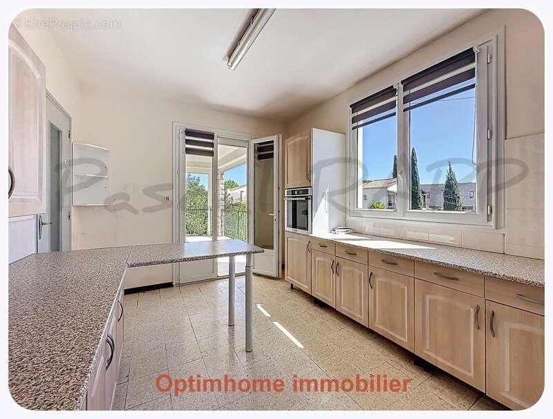 Appartement à SAUVIAN