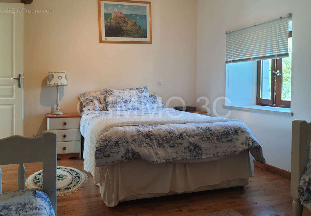 Maison à SAUZE-VAUSSAIS