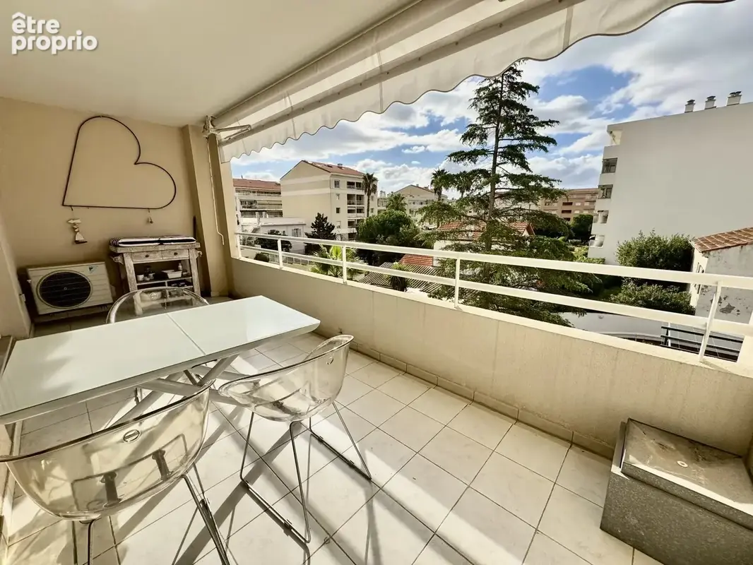 Cannes vente 2 pièces à 2 pas des plages - photo 2