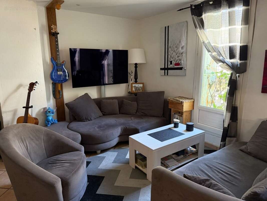 Maison à BESSAN