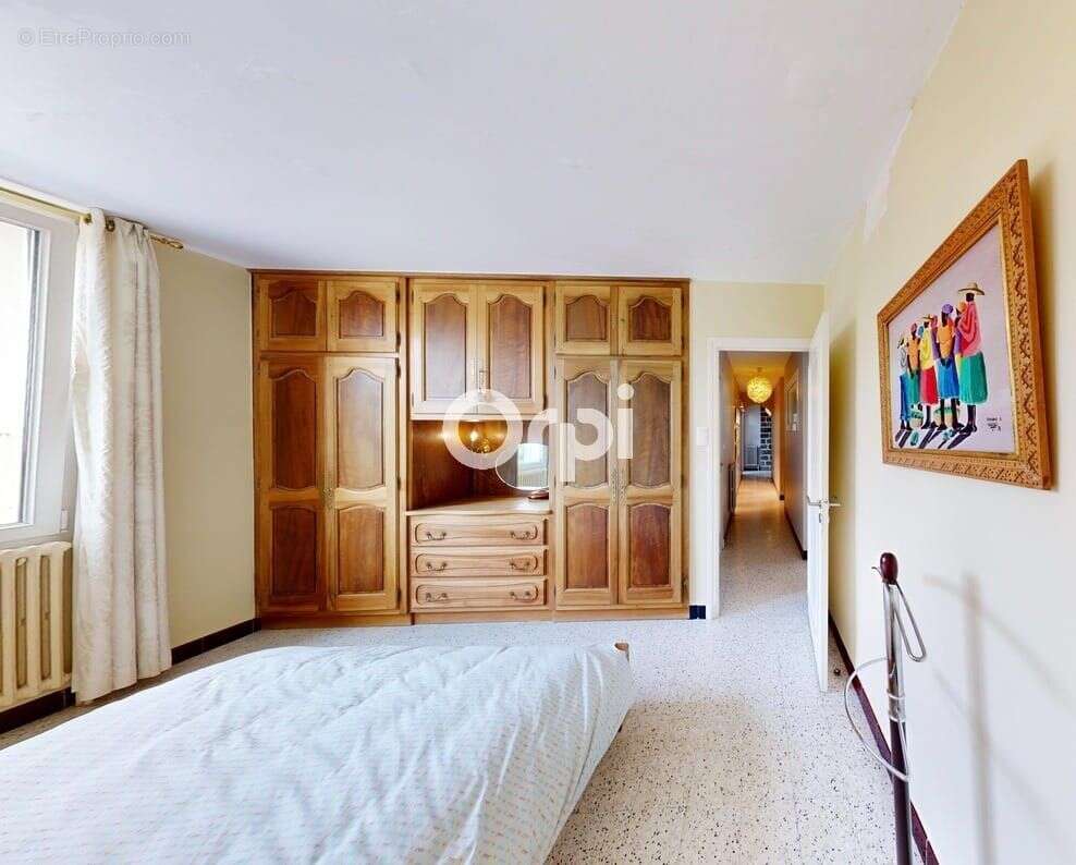 Grande villa familiale avec piscine, dépendance et potentiel locatif - photo 13