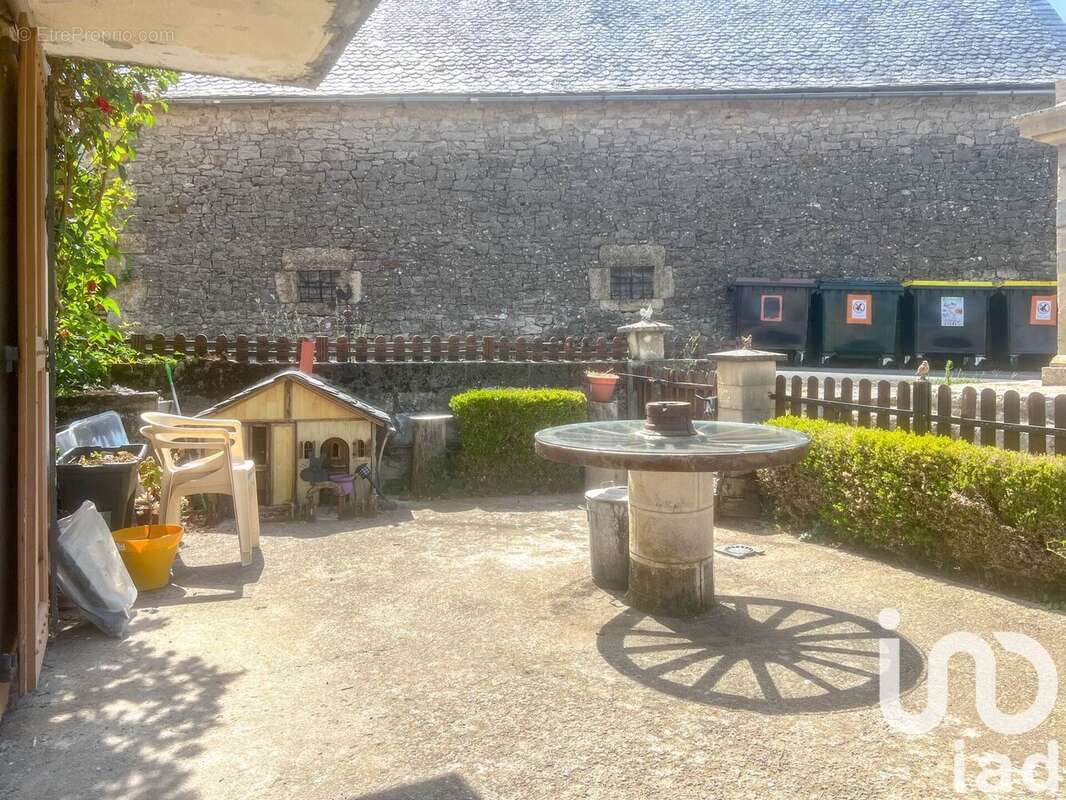 Maison 85 m² à Saint-Martin-De-Lenne  - photo 4
