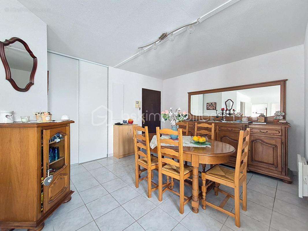 Appartement à BEUZEVILLE