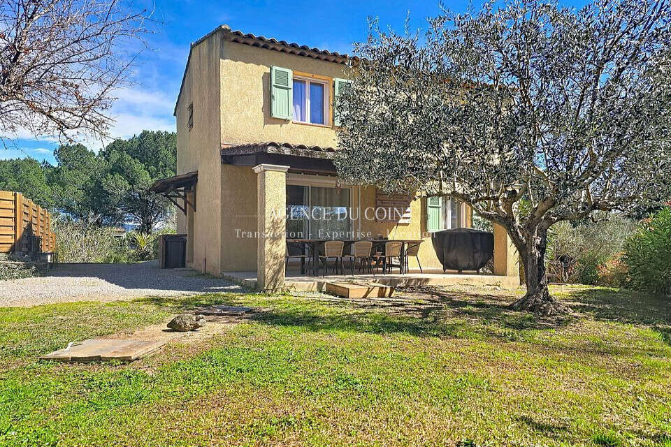 Maison à LE MUY