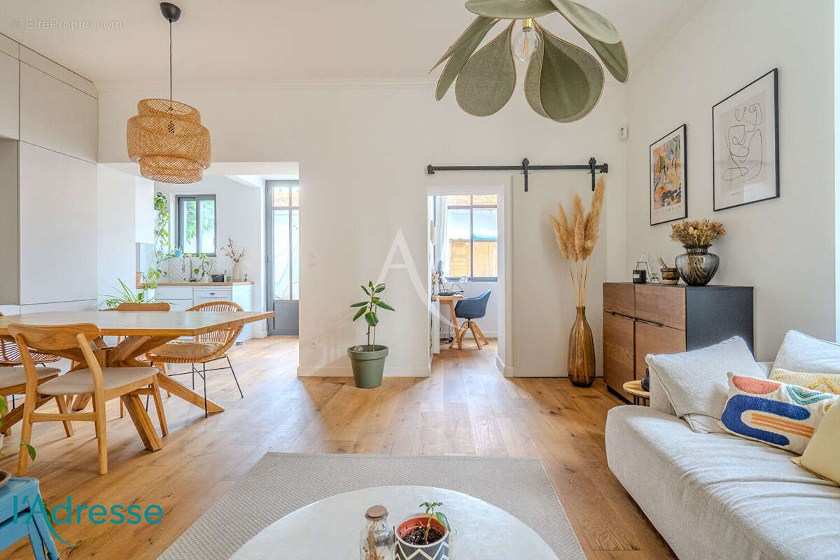 Appartement à BORDEAUX