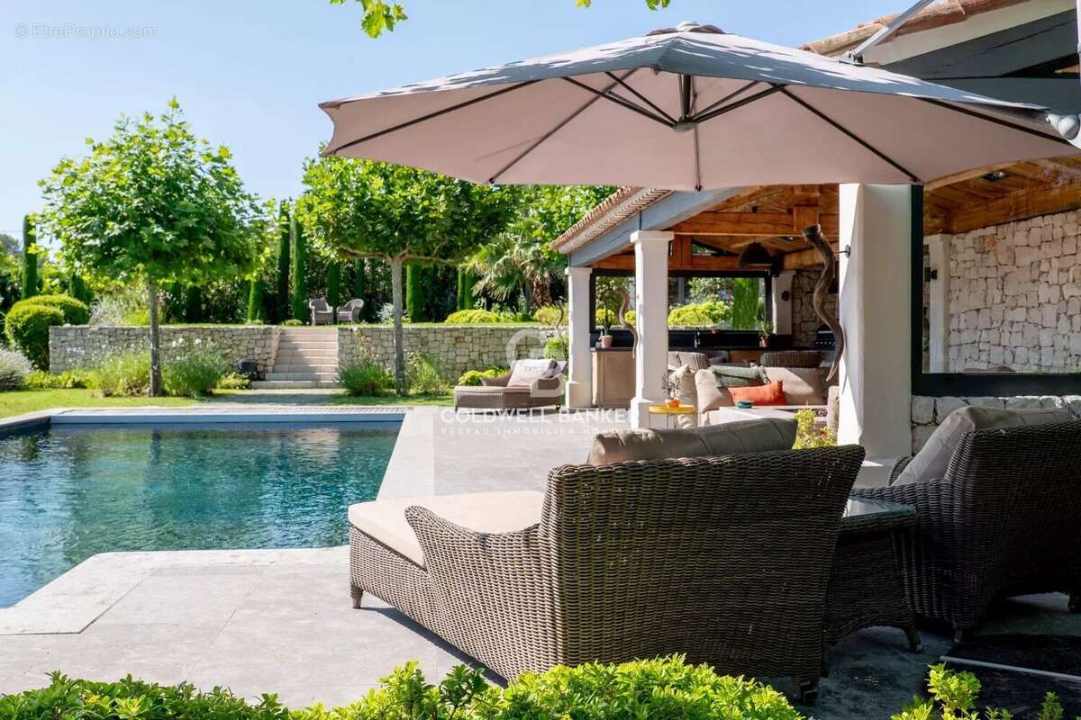 Maison à MOUGINS