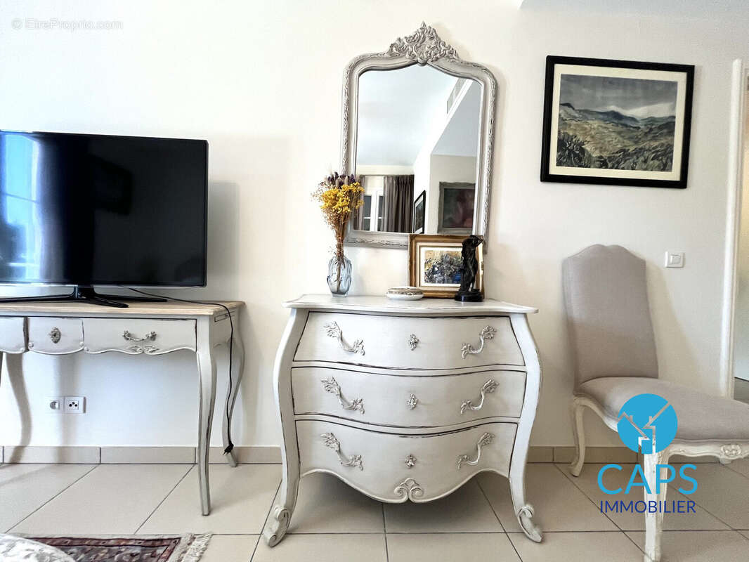 Chambre Rez-de-chaussée - Maison à GRIMAUD