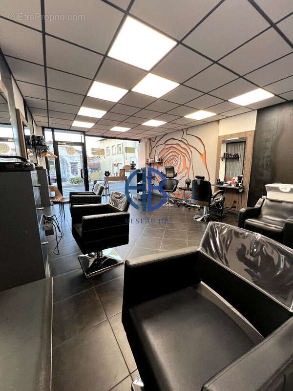 Commerce à HEYRIEUX