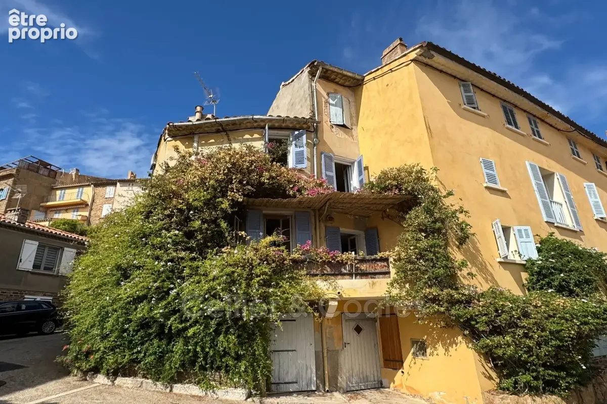 Photo Maison à Bormes-Les-Mimosas au prix de 365 750€