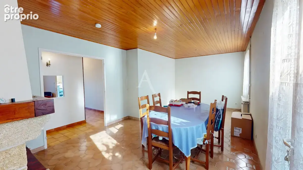 Maison de plain-pied à vendre à Chécy, 3 chambres, garage, dépendance et terrasse - photo 5