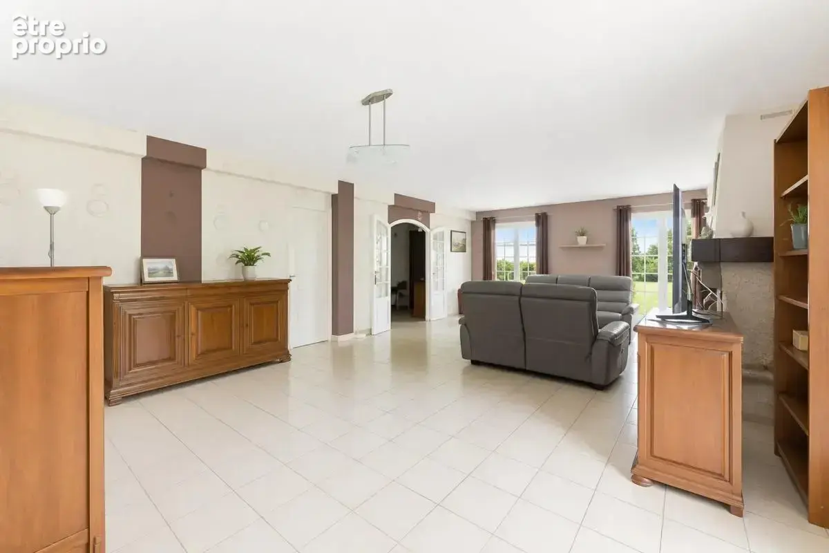 Maison familiale 7 pièces à Sadirac avec piscine - photo 8