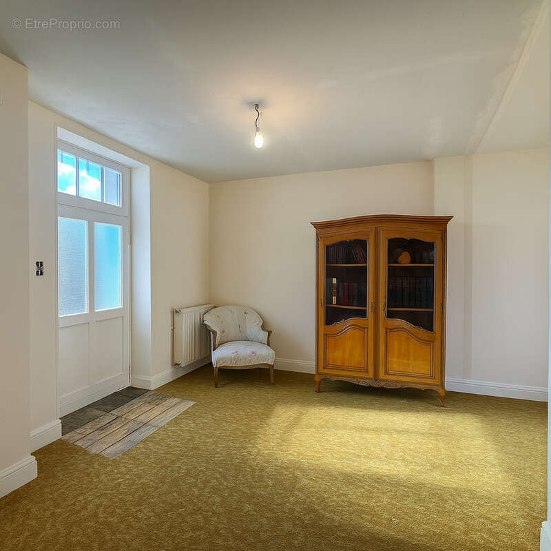 Maison à VILLEMONTAIS