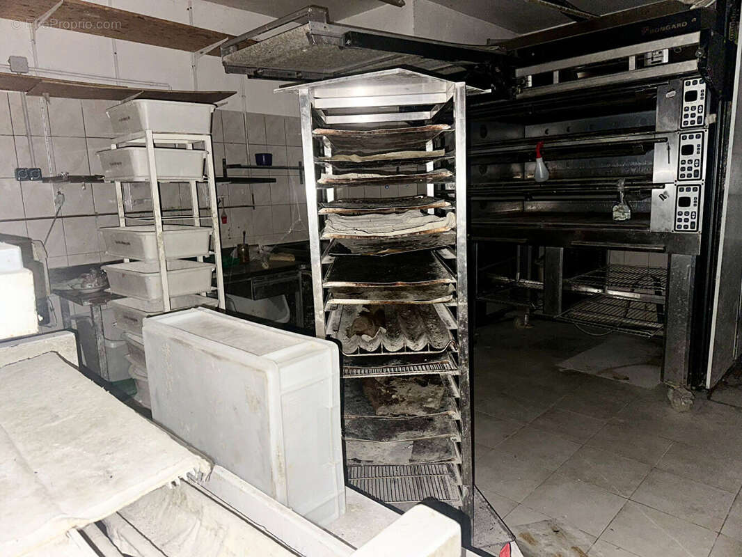 Commerce à LES PAVILLONS-SOUS-BOIS