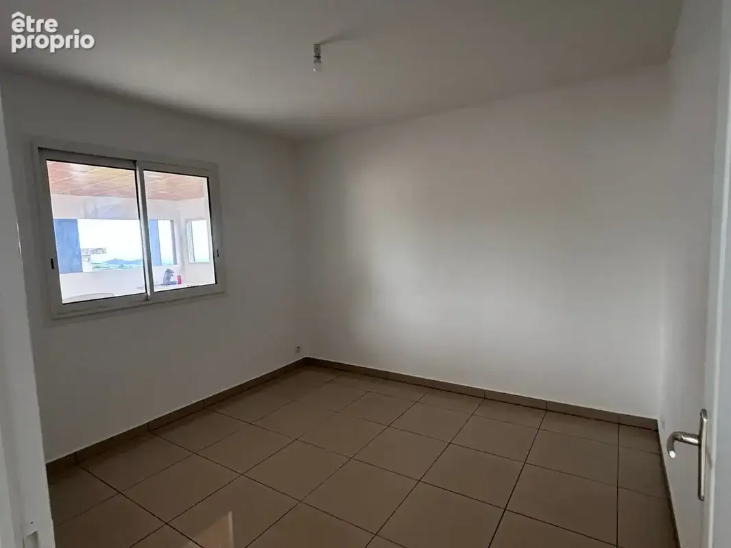 Maison 4 pièces 100 m² à vendre à Le Tampon (97430) - photo 9