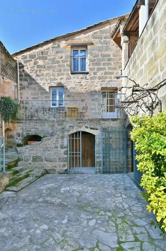 Maison à UZES