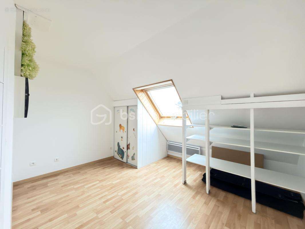 Maison à LE PLESSIS-BELLEVILLE