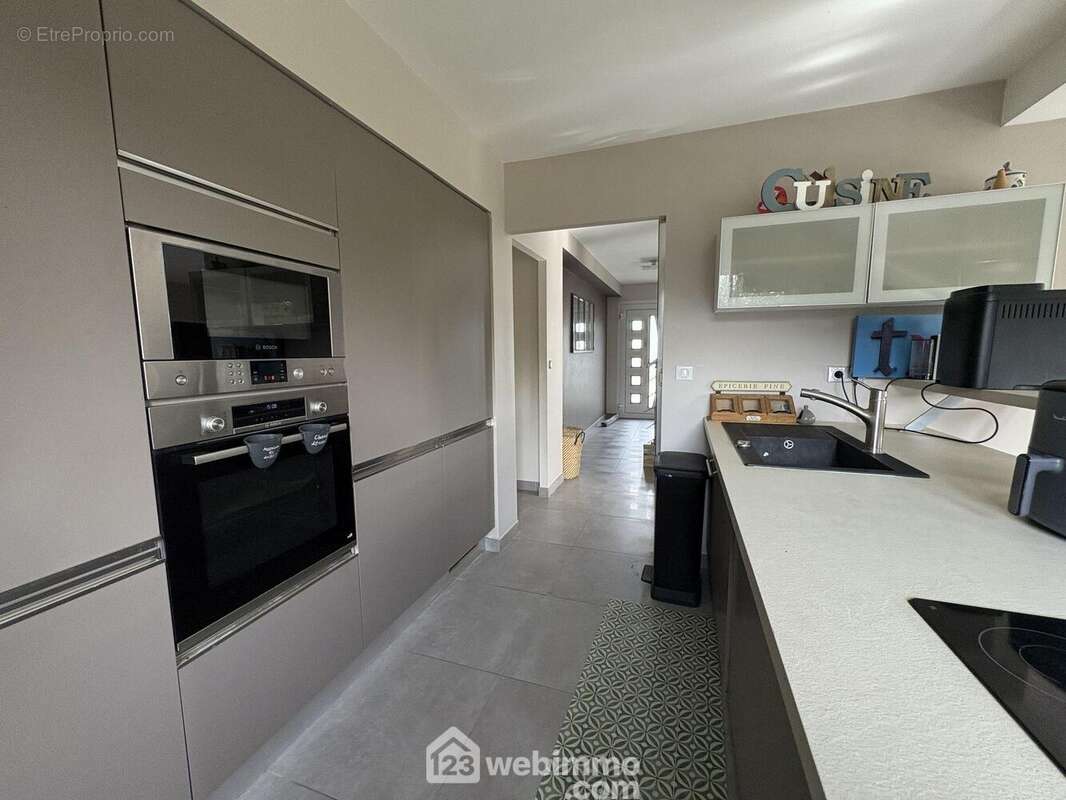 Maison à ISNEAUVILLE